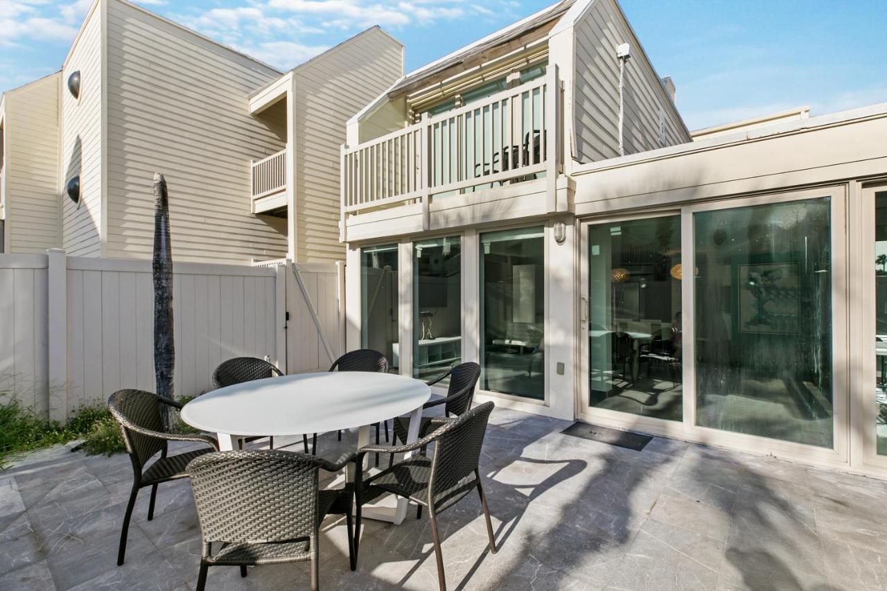 Upscale Modern Villa Private W Terrace In Bahia Mar Beachfront Resort, Heated Pool! 사우스 파드레 아일랜드 외부 사진